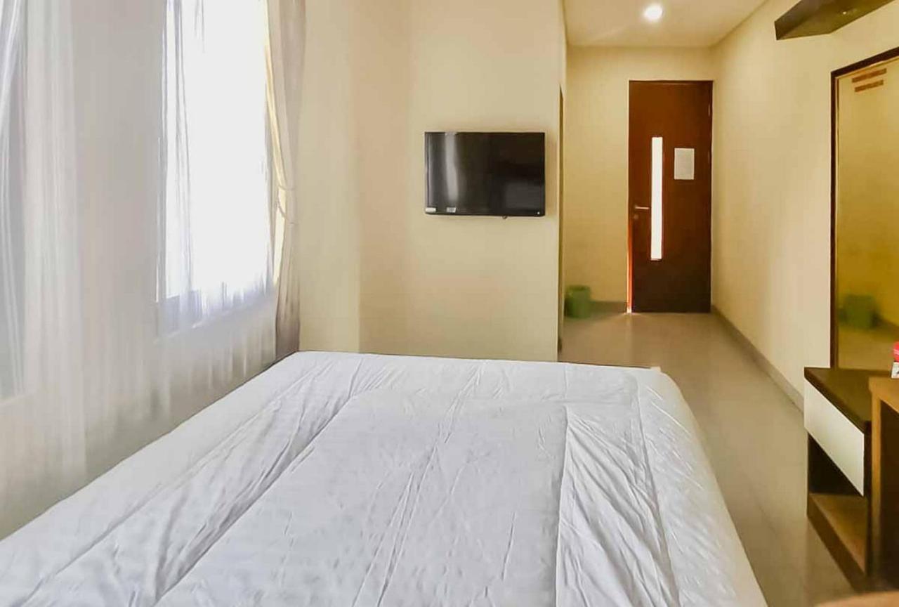 Reddoorz @ Jalan Raya Kaliwungu Selatan Kendal Hotel Exterior photo